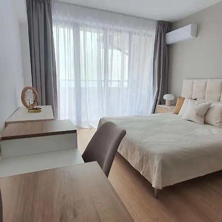 아파트호텔 Solemare Luxury 2 Bedroom 아헬로이