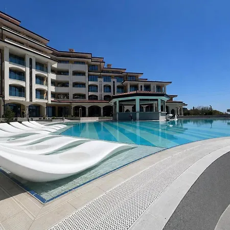 아파트호텔 Solemare Luxury 2 Bedroom 4*