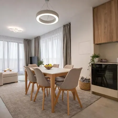 아파트호텔 Solemare Luxury 2 Bedroom 4*