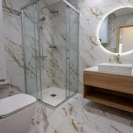 Solemare Luxury 2 Bedroom 아헬로이