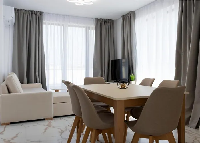 Aparthotel Solemare By The Sea
